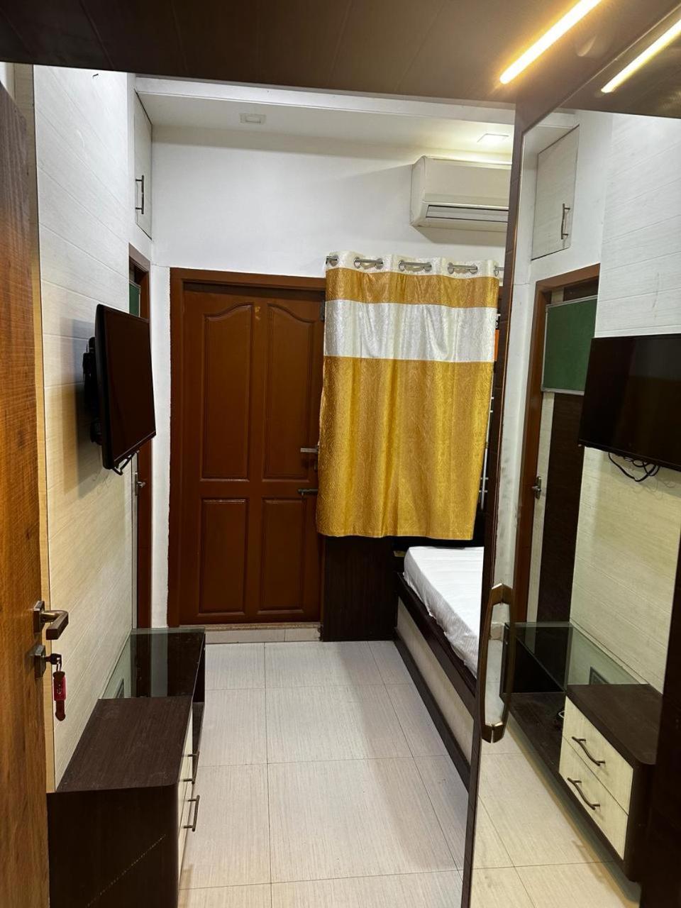 Temple View Home Stay Tiruvannamalai Exterior photo